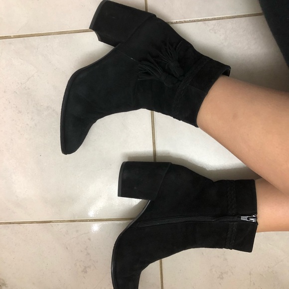 Stuart Weitzman Booties🎀 - Picture 4 of 6